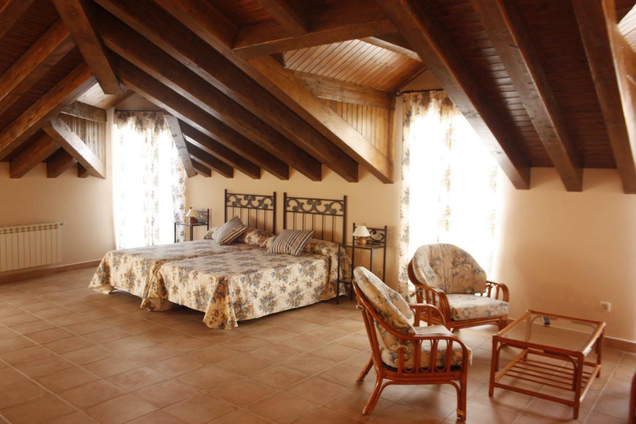 Casa Rural La Fragua グアダリクス・デ・ラ・シエラ エクステリア 写真